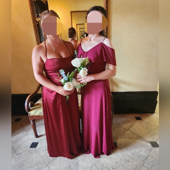 Deep red/ wine red bridesmaid dress - Picture 4 of 4